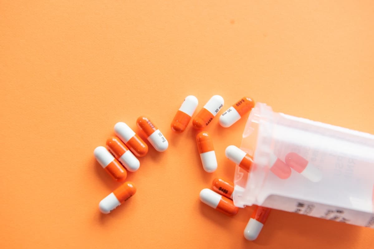 Ibuprofen vs Paracetamol - Skutečné rozdíly a kdy co použít