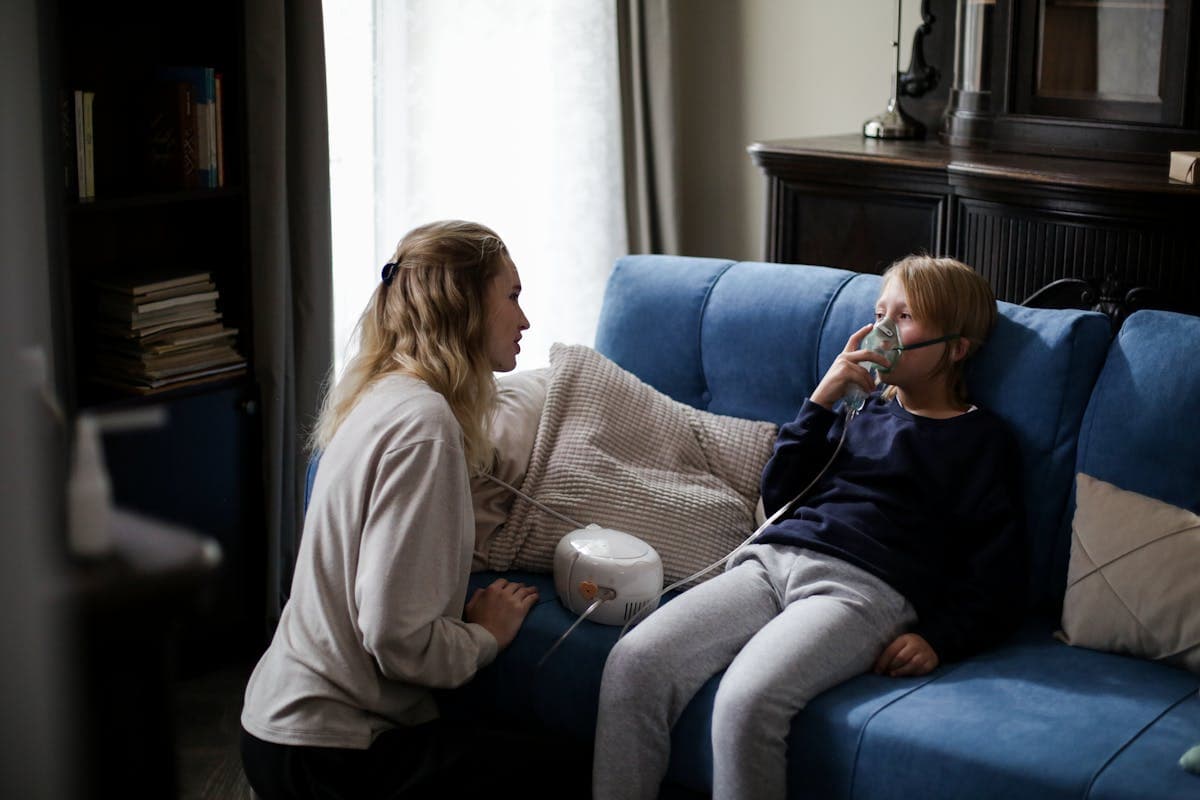 Inhalace a nebulizace doma: kdy a čím je provádět